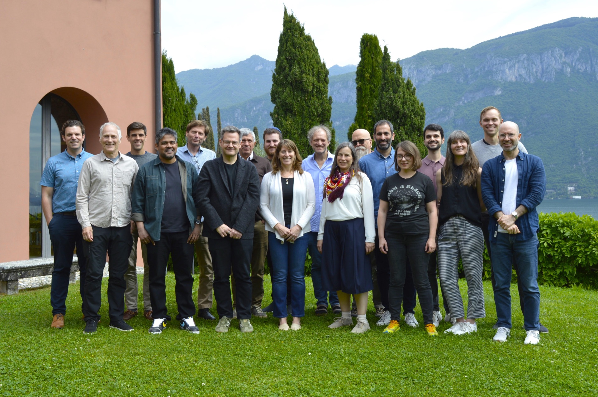 Group photo of Bellagio participants